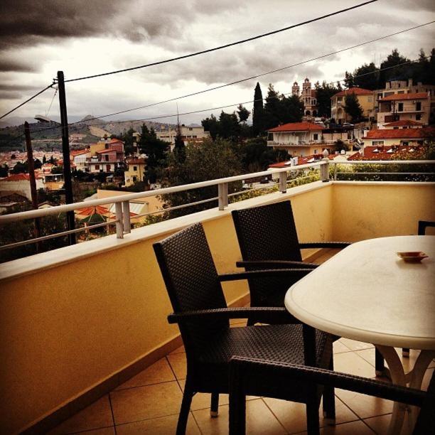 Sunday Apartments Nafplio Phòng bức ảnh